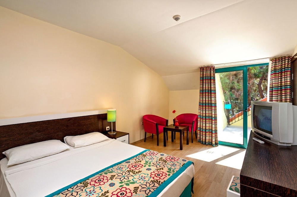 Dosi Hotel - All Inclusive — Hotel rooms in Side