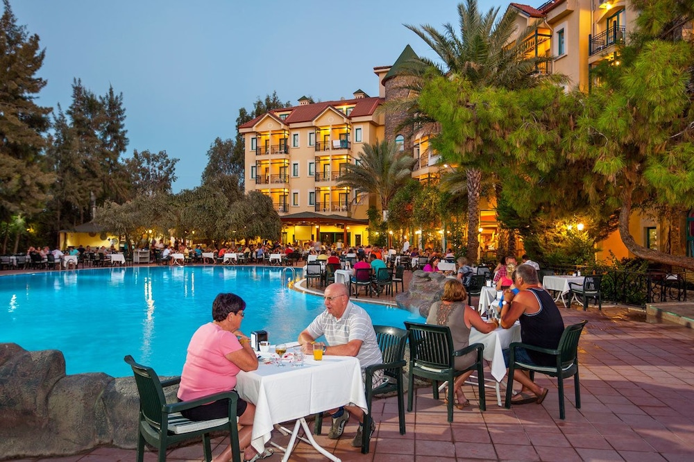 Dosi Hotel - All Inclusive — Restaurant & bars in Side