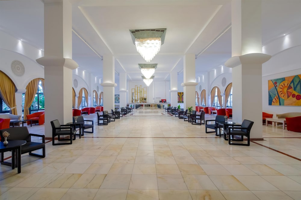 Sural Hotel - All Inclusive — Hotel building in Side