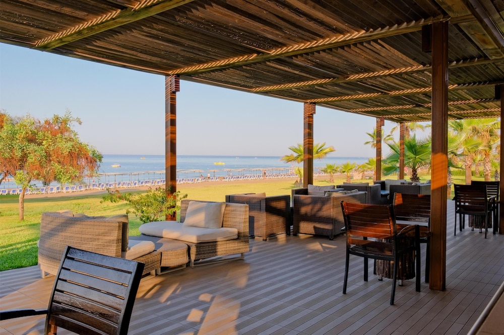 Sural Hotel - All Inclusive — Restaurant & bars in Side