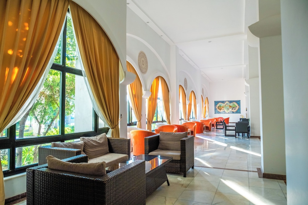 Sural Hotel - All Inclusive — Hotel building in Side