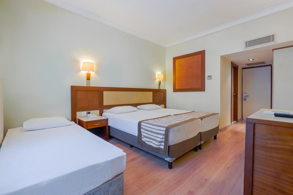 Sural Hotel - All Inclusive — Hotel rooms in Side