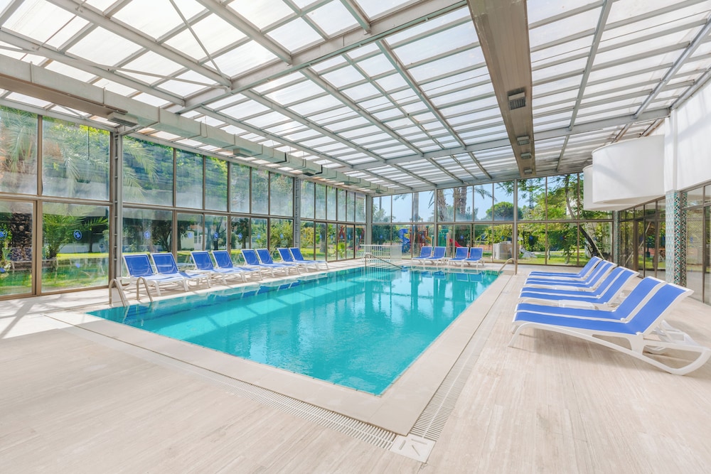 Sural Hotel - All Inclusive — Swimming pool in Side