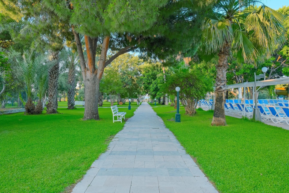 Sural Hotel - All Inclusive — Sports & recreation in Side