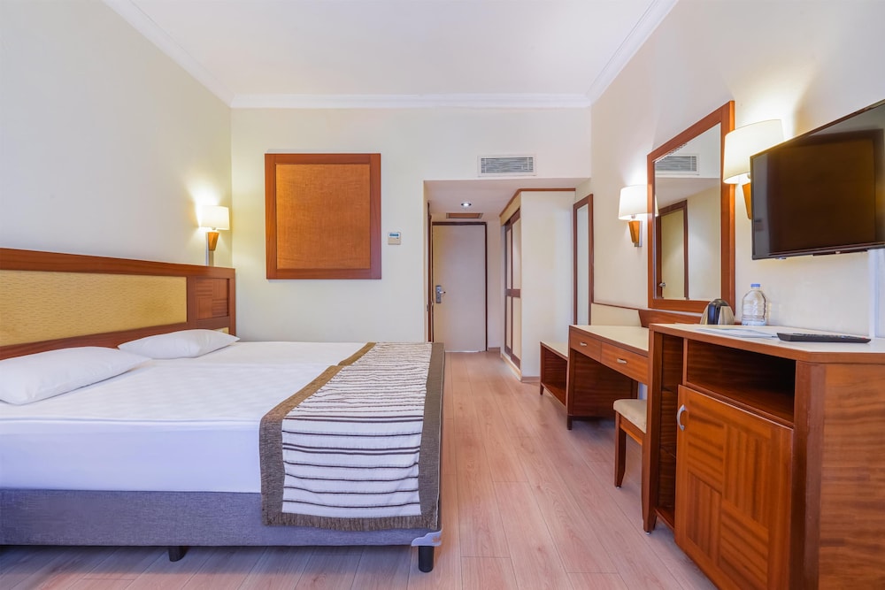 Sural Hotel - All Inclusive — Hotel rooms in Side