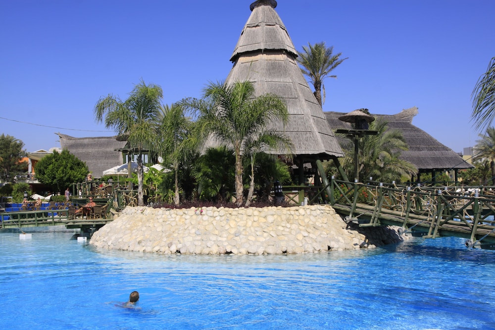 AQI Pegasos World - All inclusive — Swimming pool in Side
