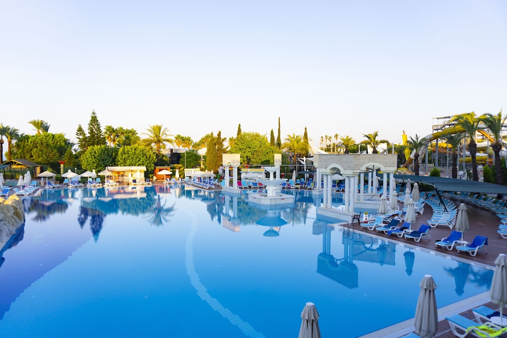 AQI Pegasos World - All inclusive — Swimming pool in Side