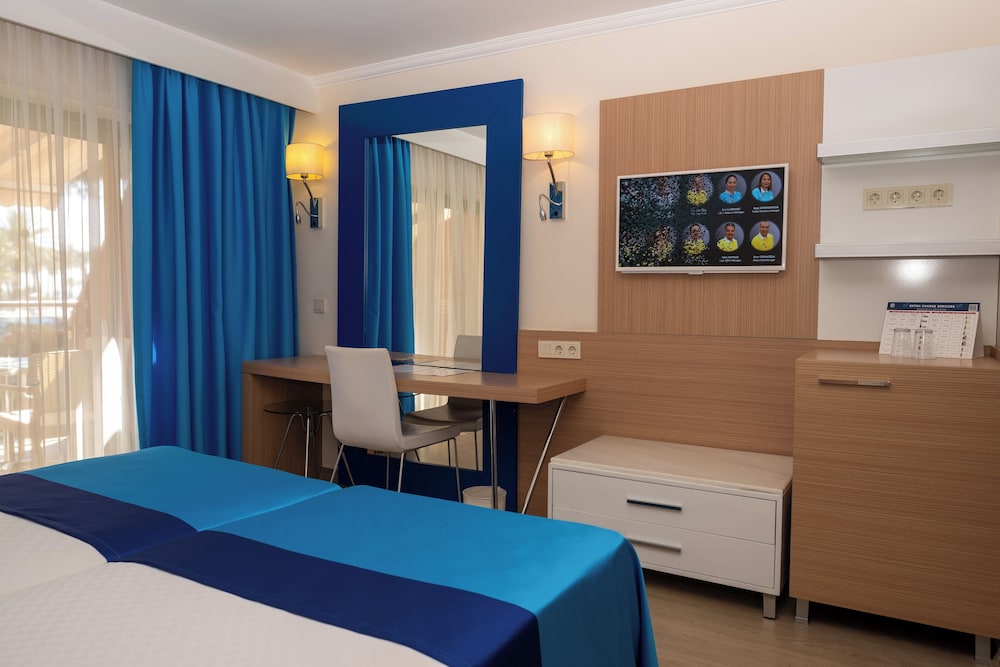 AQI Pegasos World - All inclusive — Hotel rooms in Side