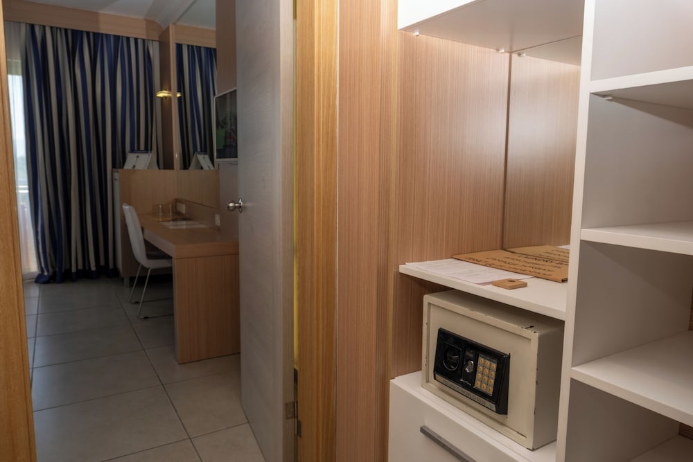 AQI Pegasos World - All inclusive — Hotel rooms in Side