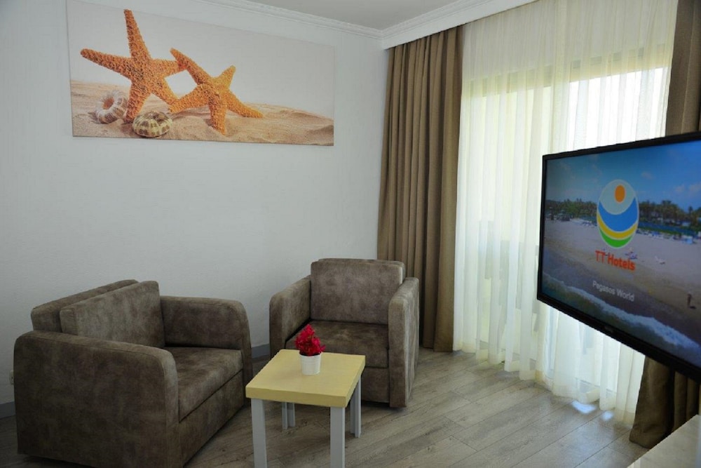 AQI Pegasos World - All inclusive — Hotel rooms in Side