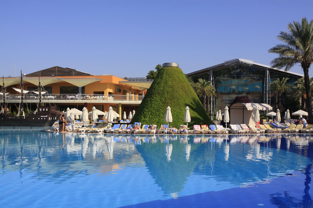 AQI Pegasos World - All inclusive — Swimming pool in Side