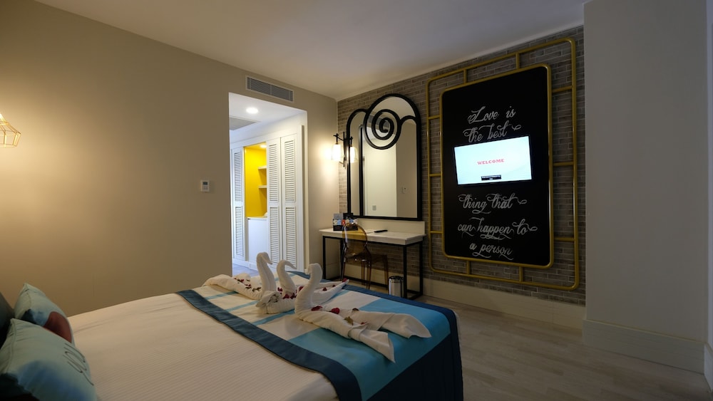 Seaden Valentine Resort & Spa - Adults Only - All inclusive — Hotel rooms in Side