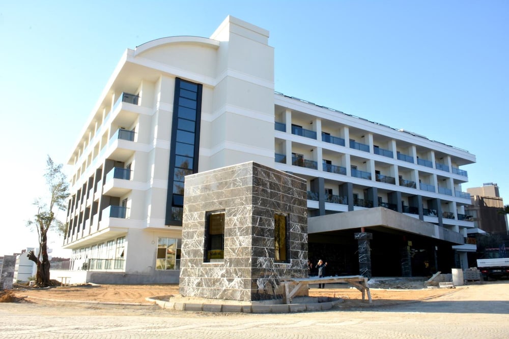 Seaden Valentine Resort & Spa - Adults Only - All inclusive — Hotel building in Side