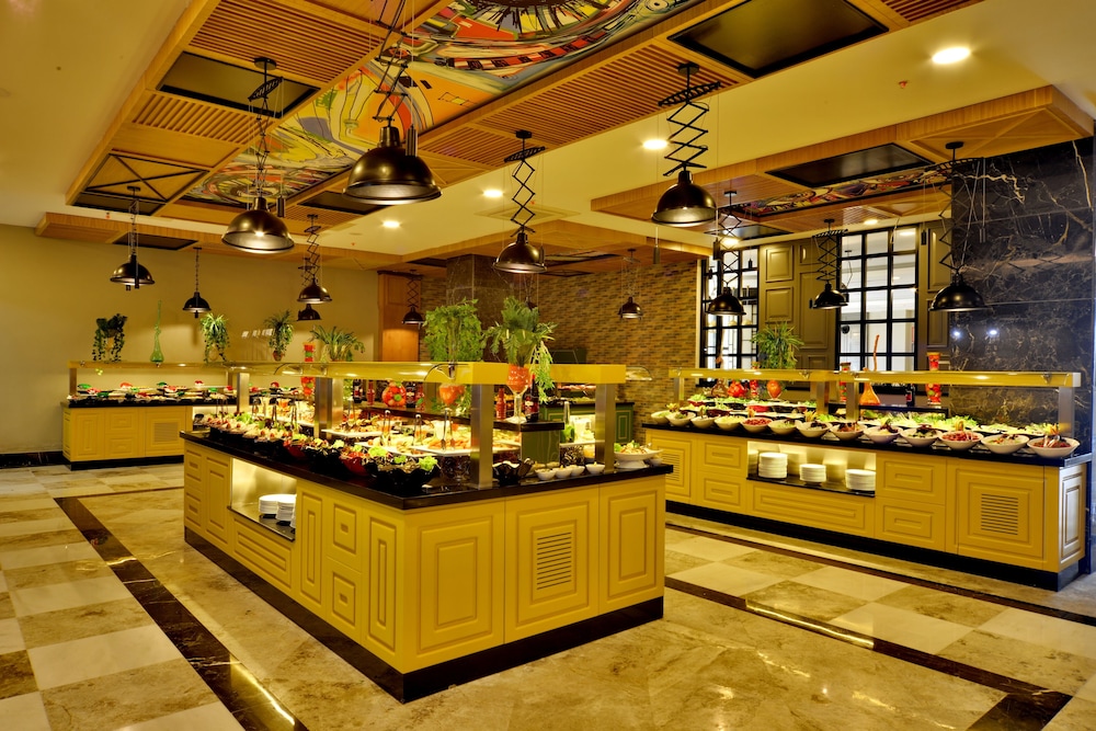 Seaden Valentine Resort & Spa - Adults Only - All inclusive — Restaurant & bars in Side