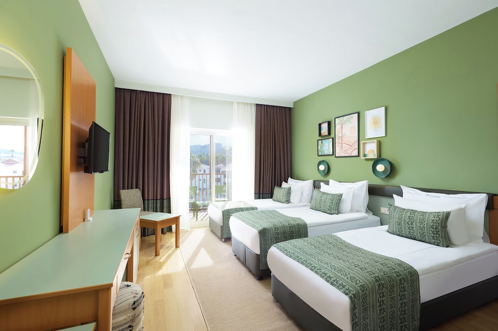 Corendon Hydros Club Kemer - Ultra All Inclusive — Hotel rooms in Kemer