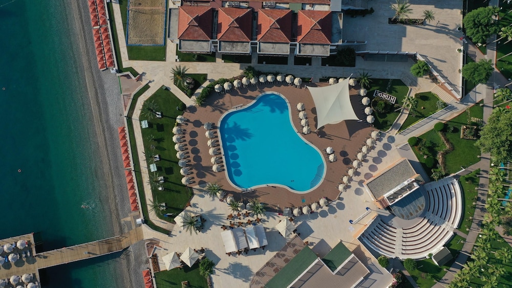 Corendon Hydros Club Kemer - Ultra All Inclusive — Swimming pool in Kemer