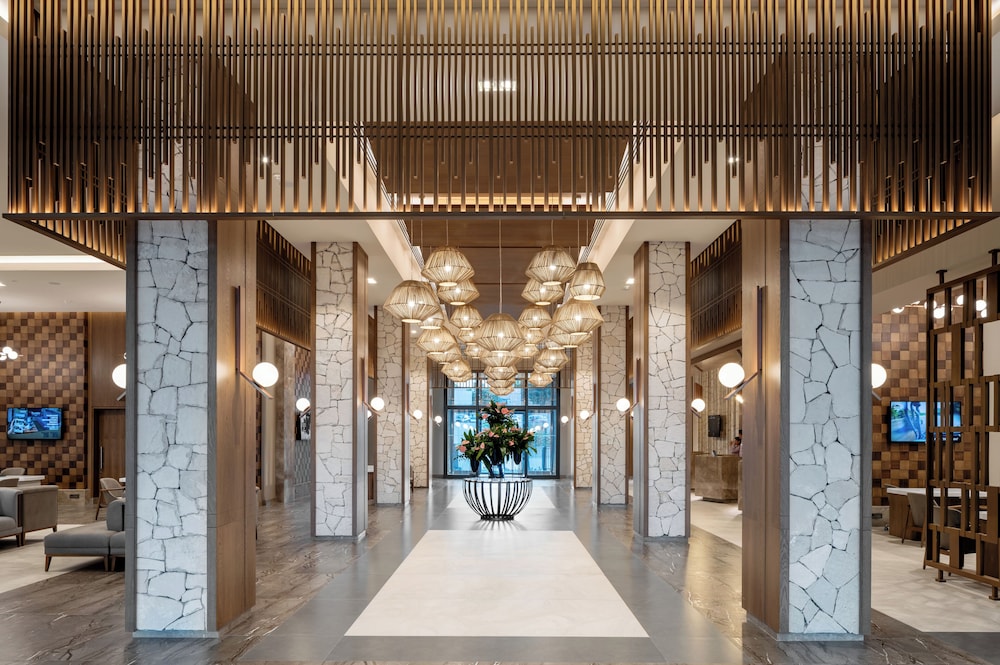 Swandor Hotels & Resorts - Kemer - All Inclusive — Hotel building in Kemer