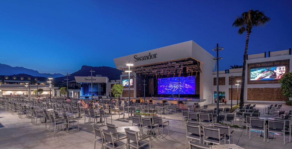 Swandor Hotels & Resorts - Kemer - All Inclusive — Restaurant & bars in Kemer