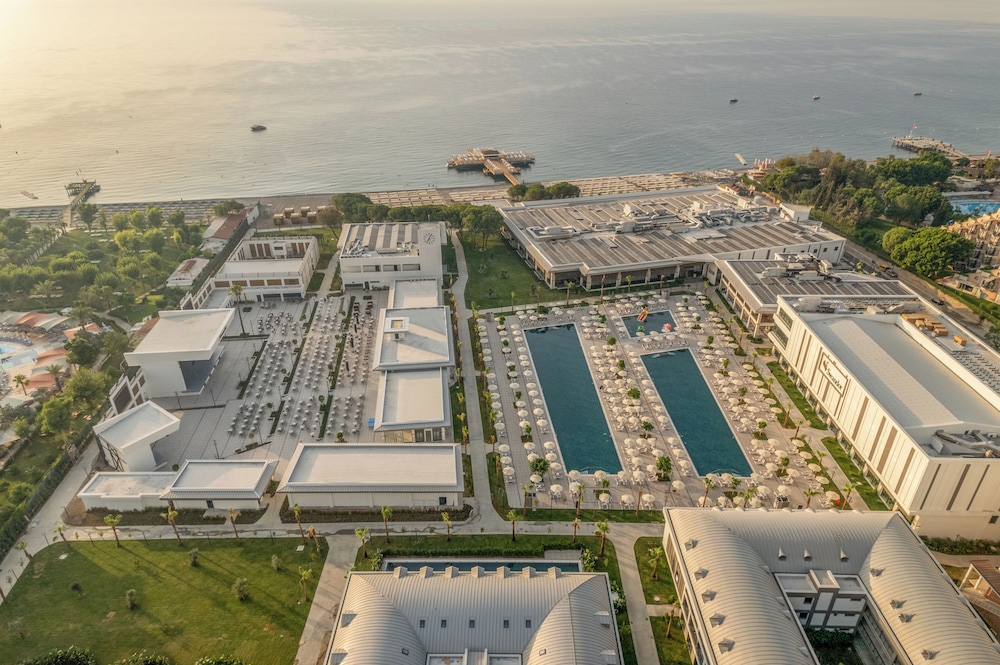 Swandor Hotels & Resorts - Kemer - All Inclusive — Swimming pool in Kemer