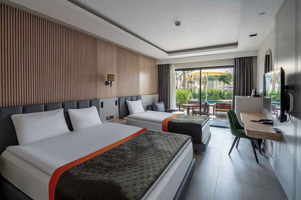 Swandor Hotels & Resorts - Kemer - All Inclusive — Hotel rooms in Kemer