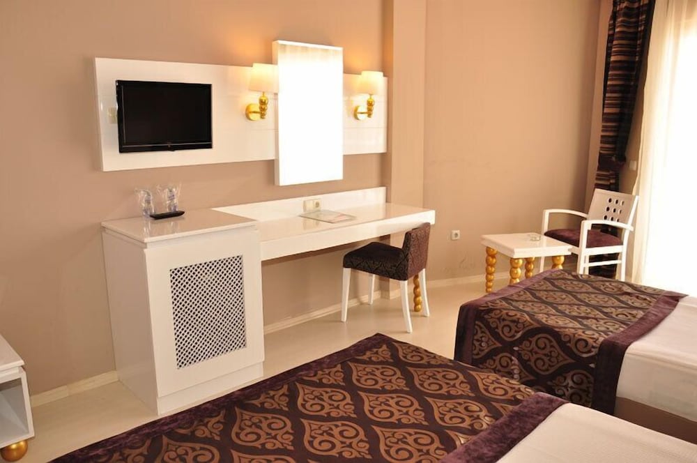 Serenis Hotel - All Inclusive — Hotel rooms in Side