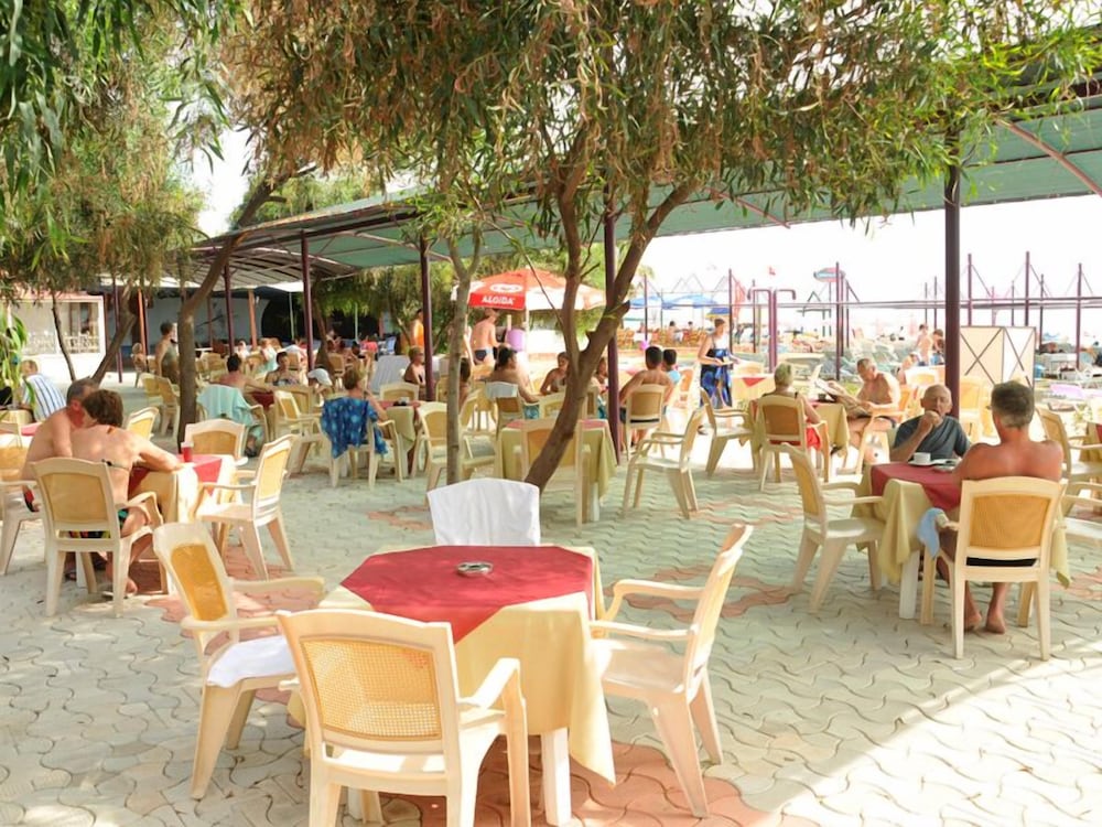 Serenis Hotel - All Inclusive — Restaurant & bars in Side