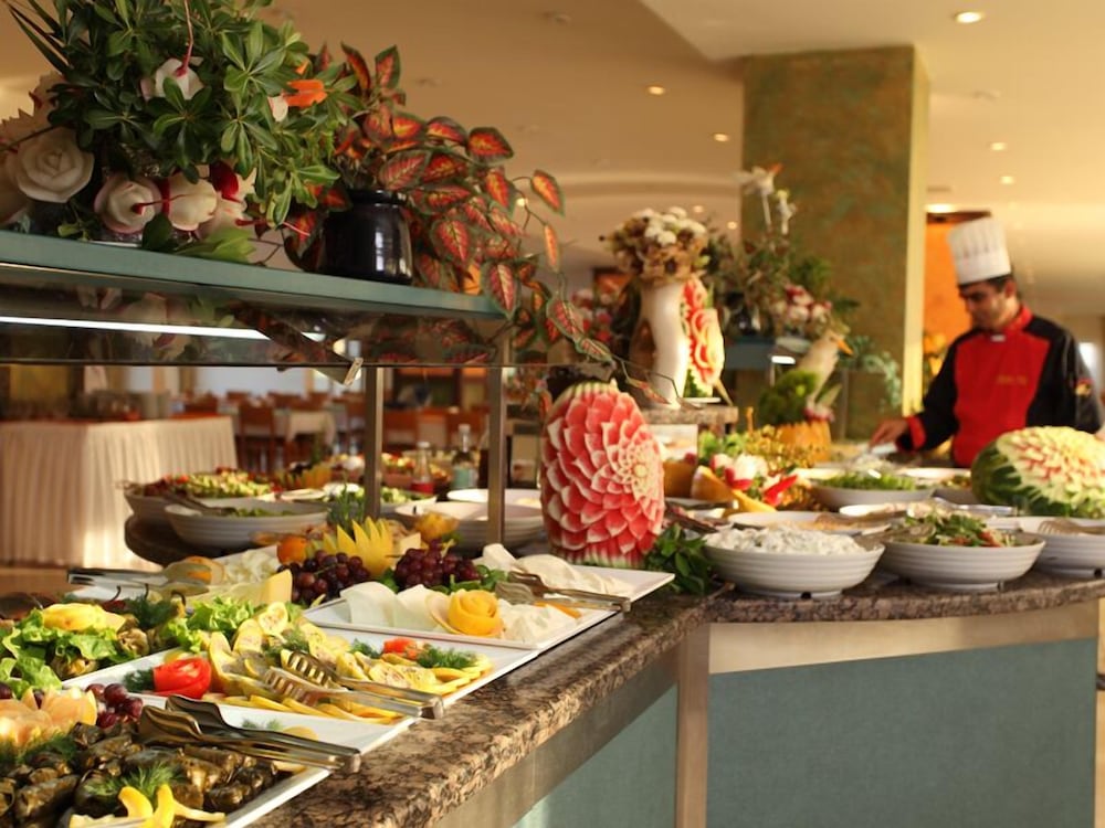 Serenis Hotel - All Inclusive — Restaurant & bars in Side