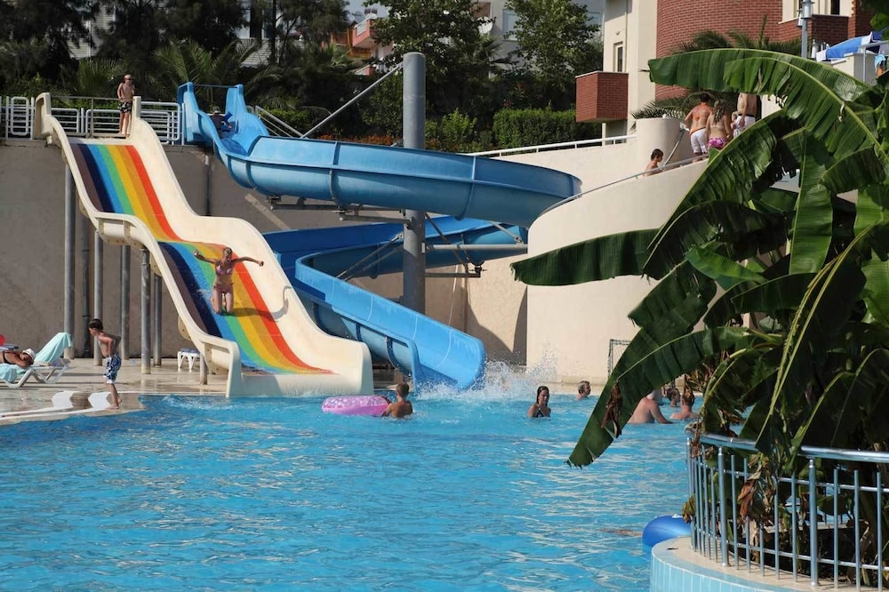 Serenis Hotel - All Inclusive — Swimming pool in Side