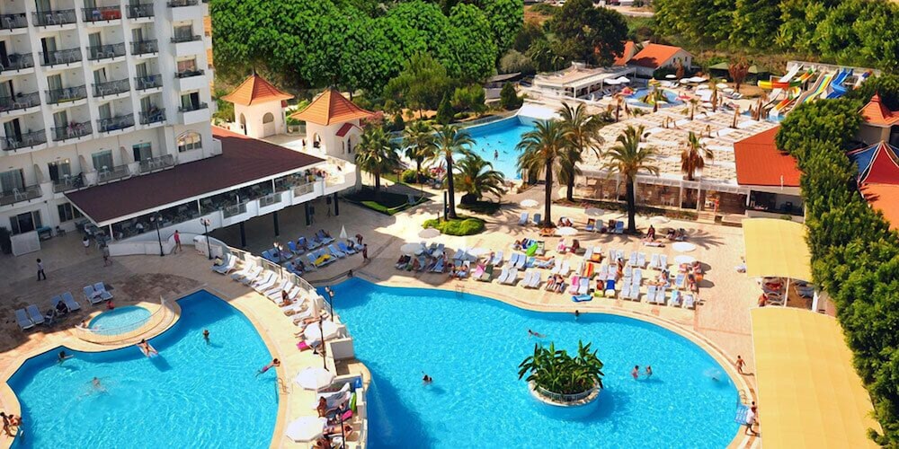 Serenis Hotel - All Inclusive — Swimming pool in Side