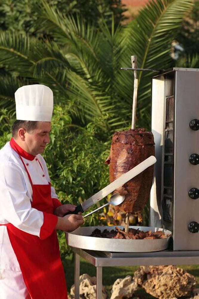 Serenis Hotel - All Inclusive — Restaurant & bars in Side