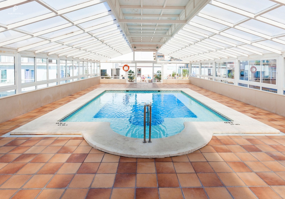Port Fiesta Park Hotel — Swimming pool in Benidorm, Valencian Community