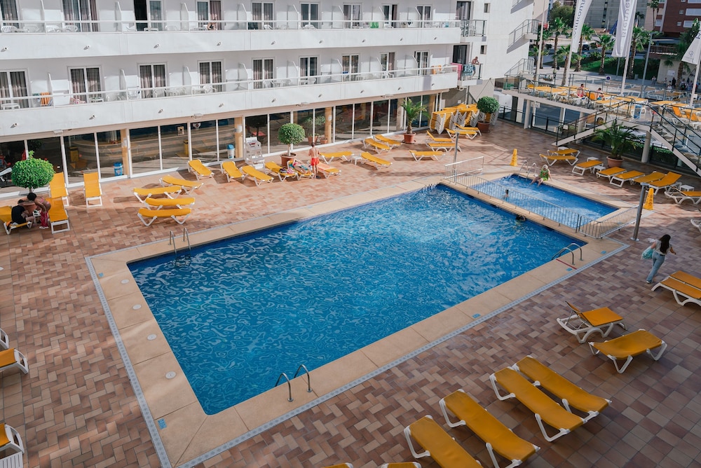 Port Fiesta Park Hotel — Swimming pool in Benidorm, Valencian Community