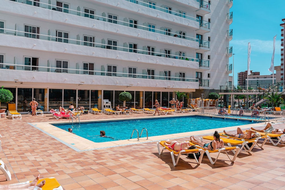 Port Fiesta Park Hotel — Swimming pool in Benidorm, Valencian Community