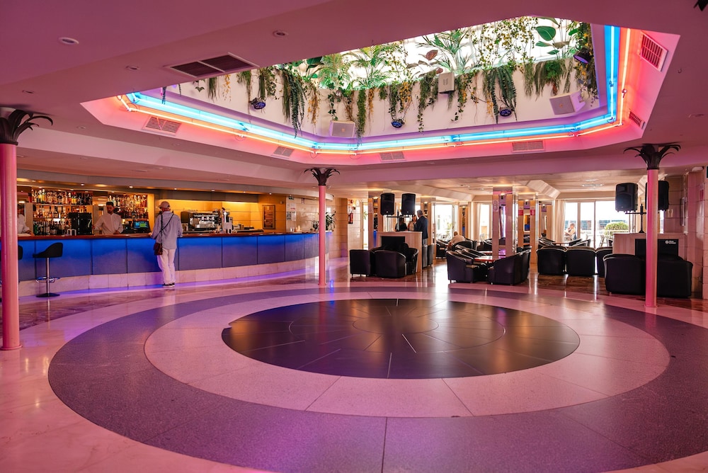 Port Fiesta Park Hotel — Restaurant & bars in Benidorm, Valencian Community