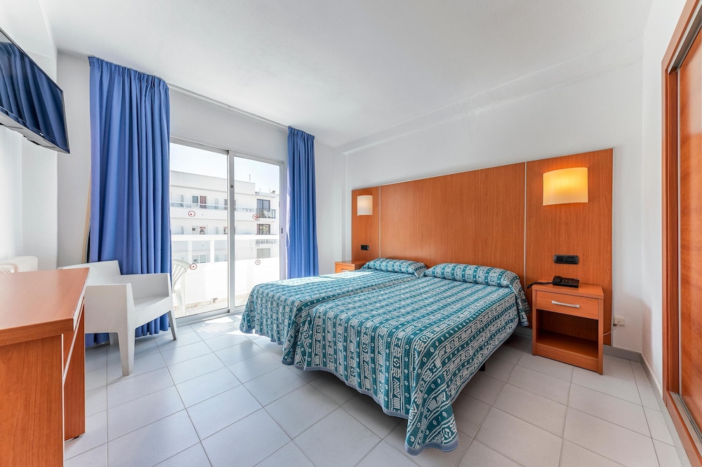 Port Fiesta Park Hotel — Hotel rooms in Benidorm, Valencian Community