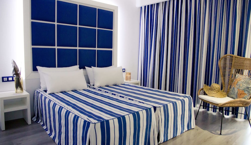 ALEGRIA Sun Village — Hotel rooms in Lloret de Mar, Catalonia