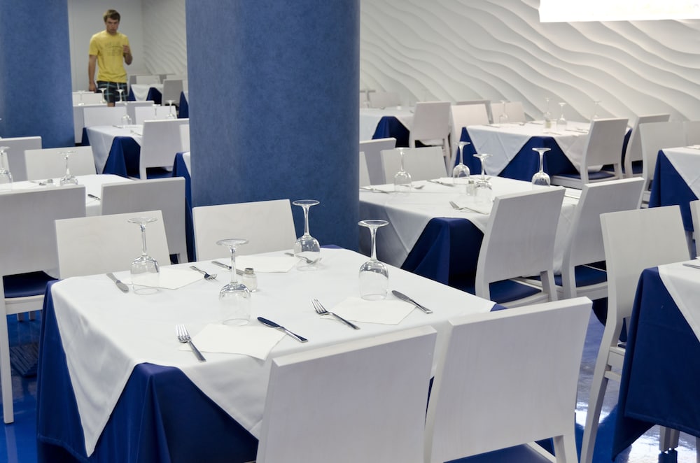ALEGRIA Sun Village — Restaurant & bars in Lloret de Mar, Catalonia