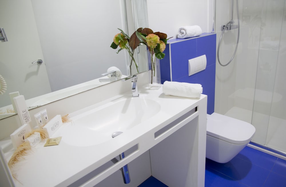 ALEGRIA Sun Village — Hotel rooms in Lloret de Mar, Catalonia