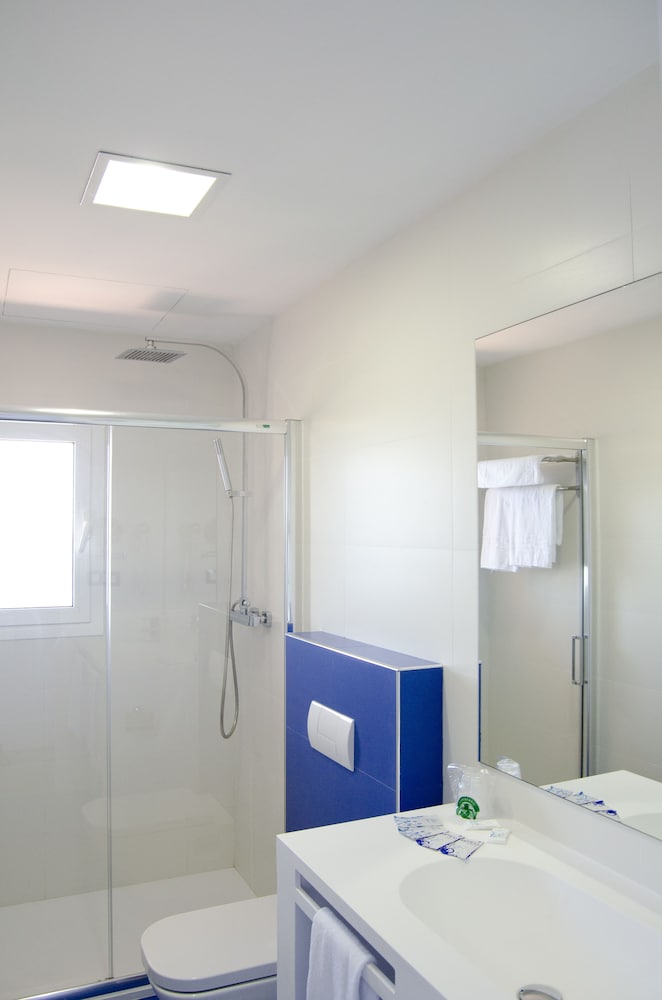 ALEGRIA Sun Village — Hotel rooms in Lloret de Mar, Catalonia