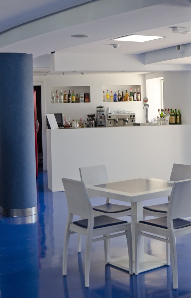 ALEGRIA Sun Village — Restaurant & bars in Lloret de Mar, Catalonia