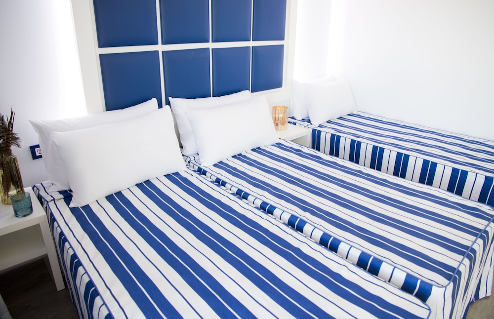 ALEGRIA Sun Village — Hotel rooms in Lloret de Mar, Catalonia