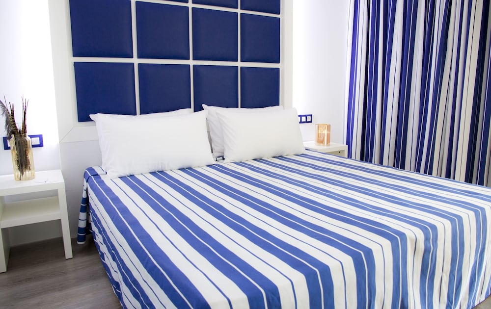 ALEGRIA Sun Village — Hotel rooms in Lloret de Mar, Catalonia
