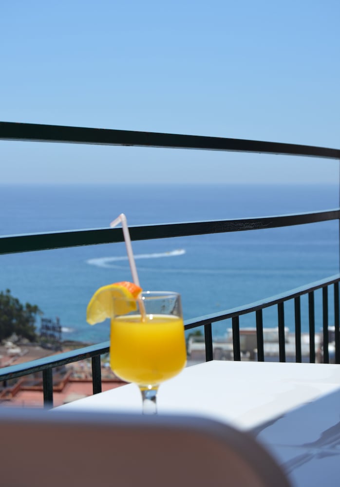 ALEGRIA Sun Village — Restaurant & bars in Lloret de Mar, Catalonia