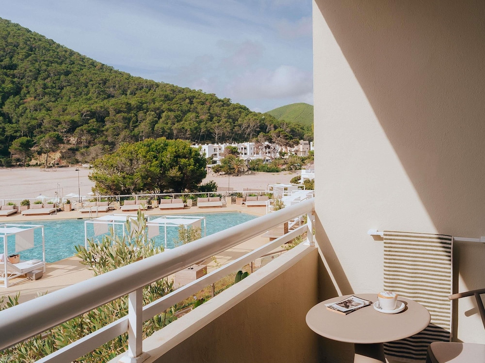 Hyde Ibiza — Hotel rooms in Santa Eulalia, Balearic Islands
