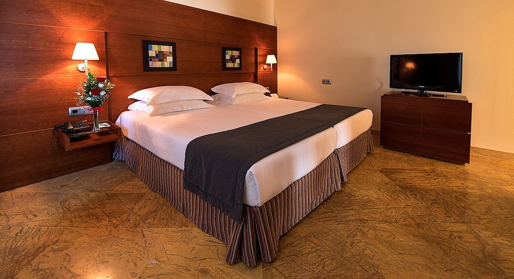 Protur Roquetas Hotel & Spa — Hotel rooms in Roquetas de Mar, Andalusia