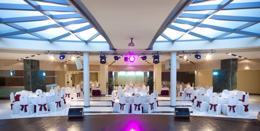 Protur Roquetas Hotel & Spa — Restaurant & bars in Roquetas de Mar, Andalusia