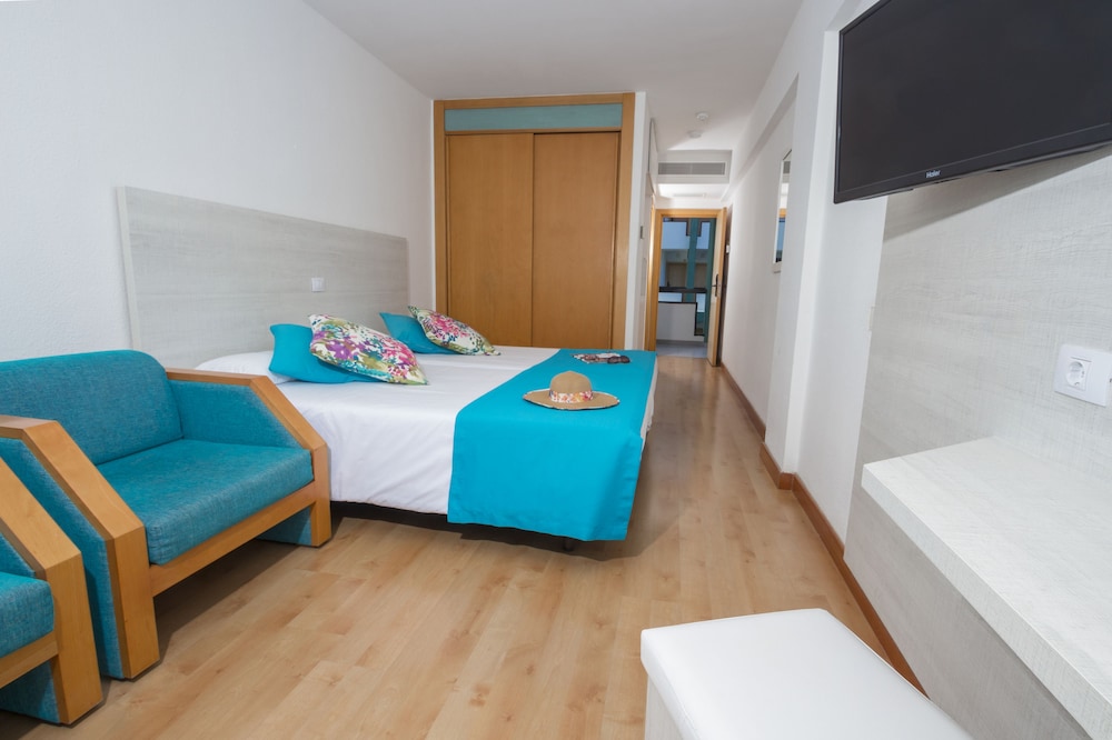 Hotel Green Field — Hotel rooms in Playa del Ingles, Canary Islands