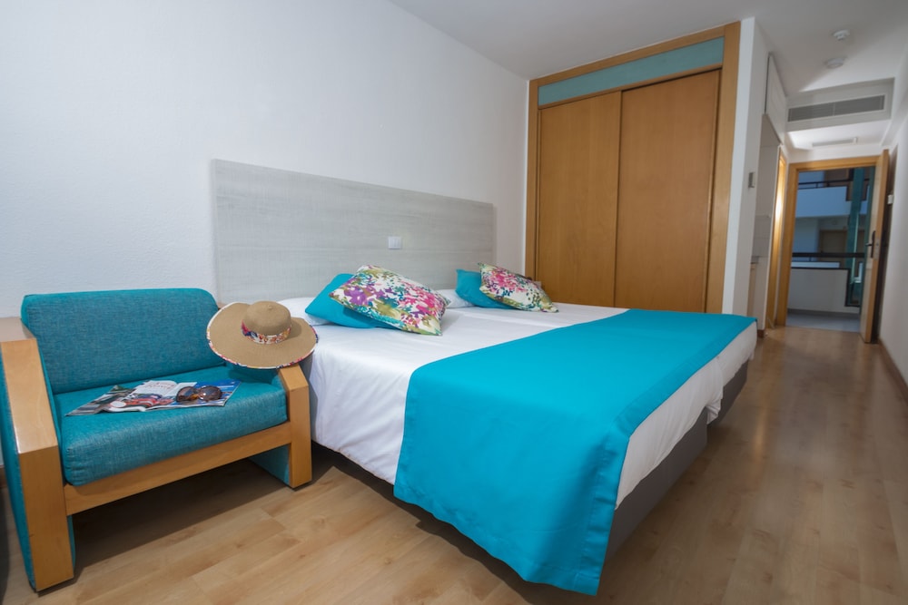 Hotel Green Field — Hotel rooms in Playa del Ingles, Canary Islands