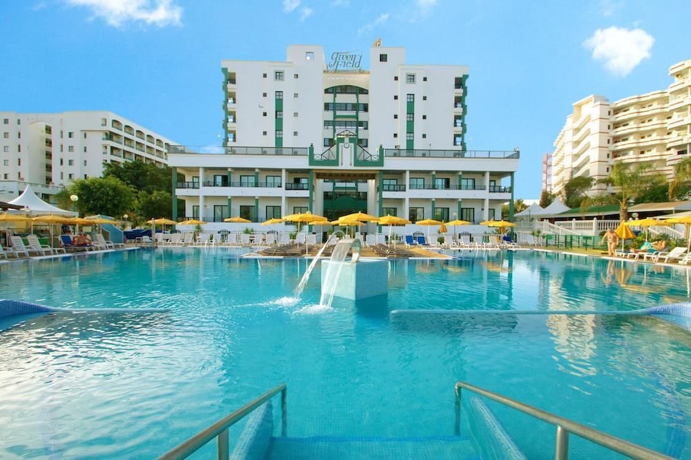 Hotel Green Field — Swimming pool in Playa del Ingles, Canary Islands