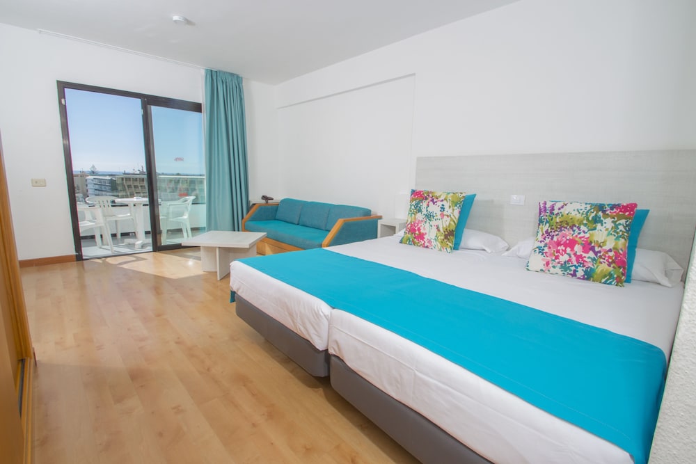 Hotel Green Field — Hotel rooms in Playa del Ingles, Canary Islands